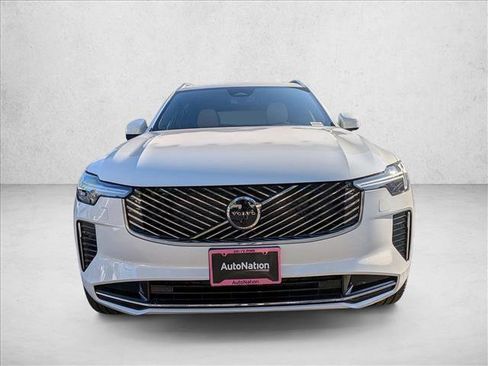 New 2026 Volvo XC90 B6 Plus w/ Protection Package Premier image 6