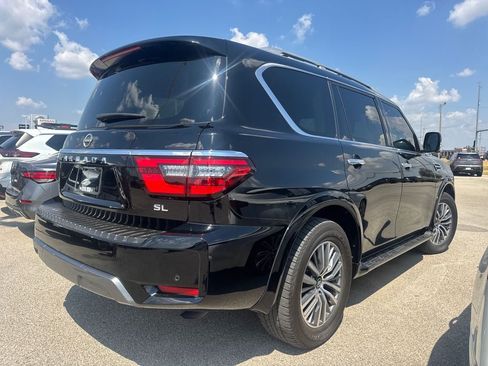 Used 2024 Nissan Armada SL w/ Captain's Chairs Package RWD image 7