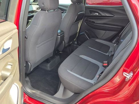 Used 2023 Chevrolet TrailBlazer LT FWD image 17