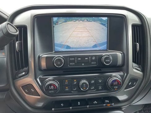 Used 2018 Chevrolet Silverado 1500 LTZ w/ Sport Package AWD/4WD image 28