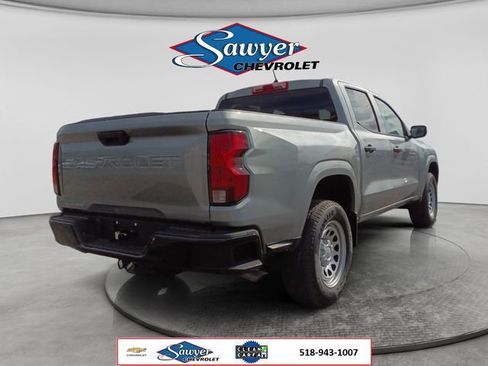 Used 2024 Chevrolet Colorado W/T RWD image 5