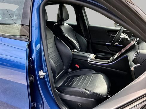 Certified 2023 Mercedes-Benz C 300 Sedan image 9