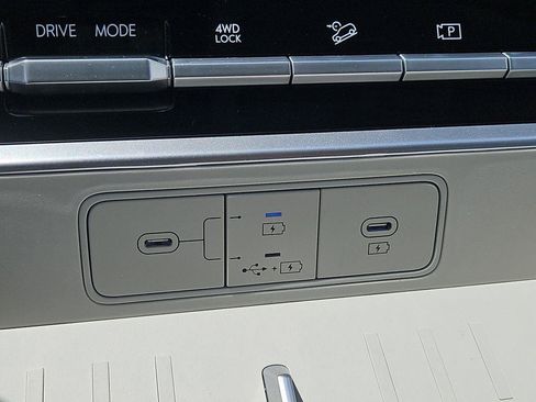 New 2026 Hyundai Santa Fe SE image 10