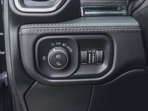 Used 2022 RAM 3500 Limited AWD/4WD image 30