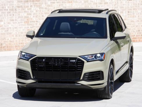 Used 2021 Audi Q7 3.0T Premium Plus AWD/4WD image 30