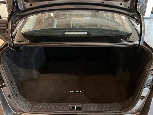 Used 2025 Nissan Versa SV image 30