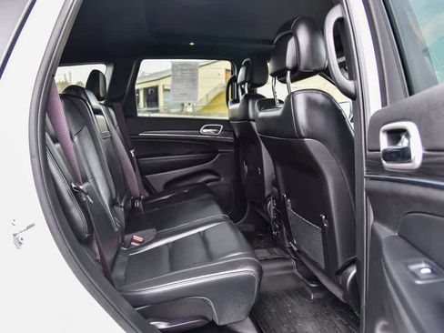 Certified 2022 Jeep Grand Cherokee Limited w/ Trailer Tow Group IV image 11