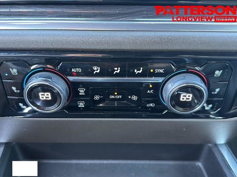 Used 2023 Chevrolet Silverado 1500 LTZ AWD/4WD image 14
