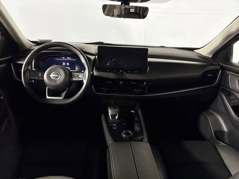 Used 2024 Nissan Rogue SL image 12