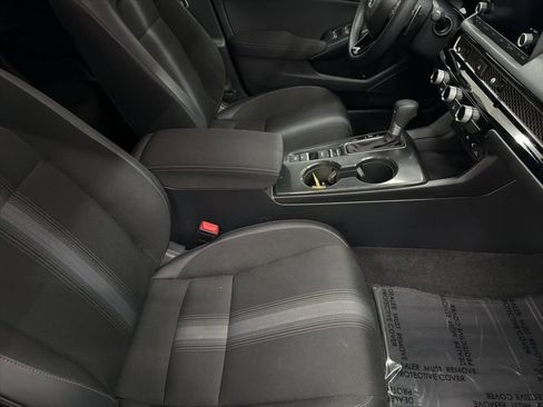 Used 2025 Honda Civic Sport image 29