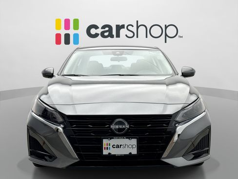 Used 2023 Nissan Altima 2.5 SV FWD image 8