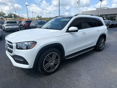 Used 2021 Mercedes-Benz GLS 450 4MATIC image 4