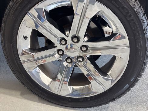 Used 2019 Chevrolet Tahoe LT image 13