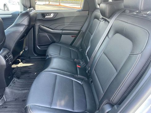 Used 2022 Ford Escape SEL image 7