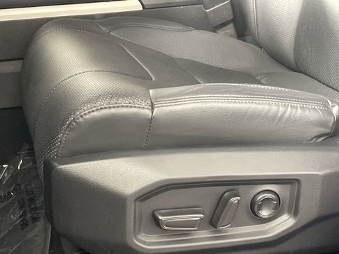 Used 2024 Toyota Tundra Limited image 19