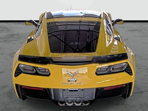 Used 2017 Chevrolet Corvette Z06 RWD image 3