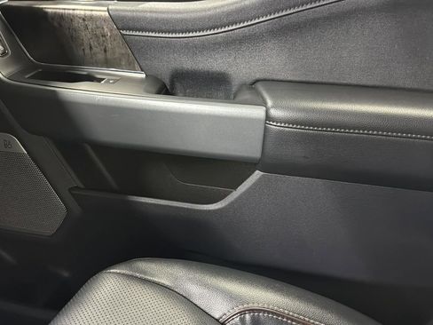 Used 2024 Ford F250 Lariat w/ Sport Appearance Package image 24