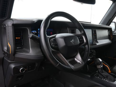 Used 2024 Ford Bronco Badlands AWD/4WD image 17