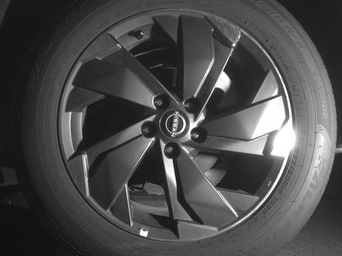 Used 2025 Nissan Rogue SV image 14