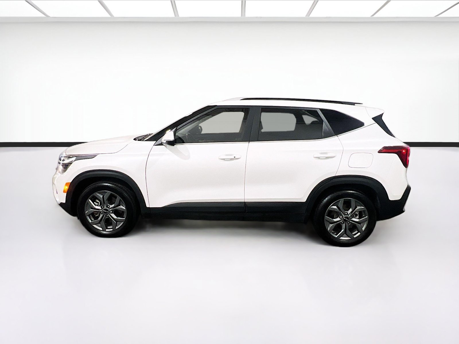 Used 2024 Kia Seltos S AWD/4WD image 23