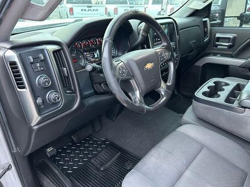Used 2019 Chevrolet Silverado 2500 LT image 26