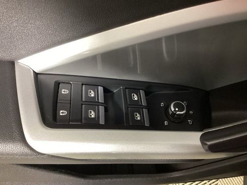 Used 2021 Audi Q3 2.0T Premium Plus w/ Premium Plus Package image 15