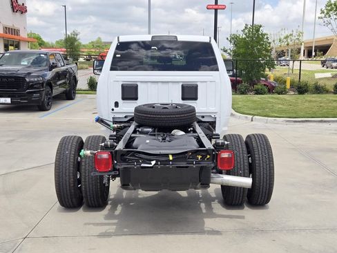 New 2026 RAM 3500 Tradesman w/ Chrome Appearance Group A AWD/4WD image 3