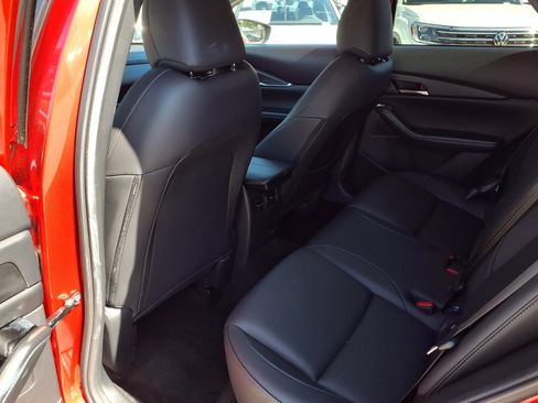 Certified 2025 MAZDA CX-30 AWD 2.5 S w/ Preferred Package image 18