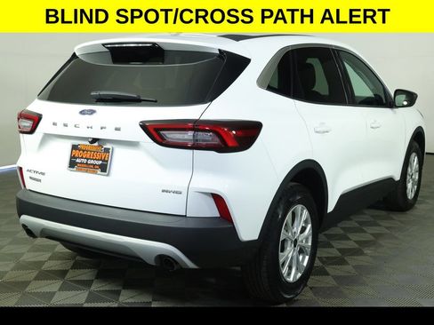 Used 2023 Ford Escape Active AWD/4WD image 9
