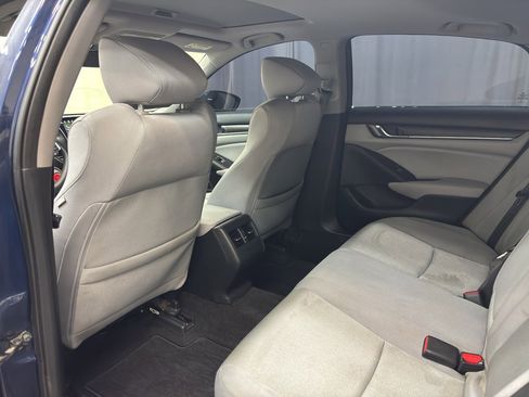 Used 2018 Honda Accord EX image 23