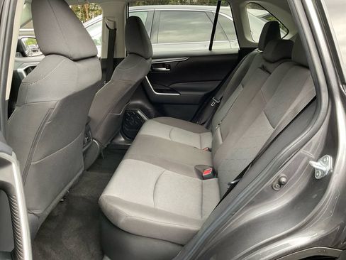Used 2024 Toyota RAV4 XLE AWD/4WD image 29