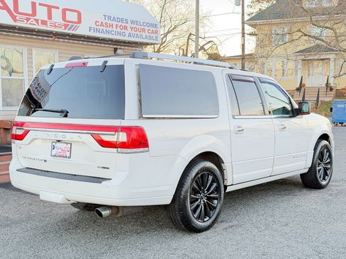 Used 2015 Lincoln Navigator L 4WD image 4