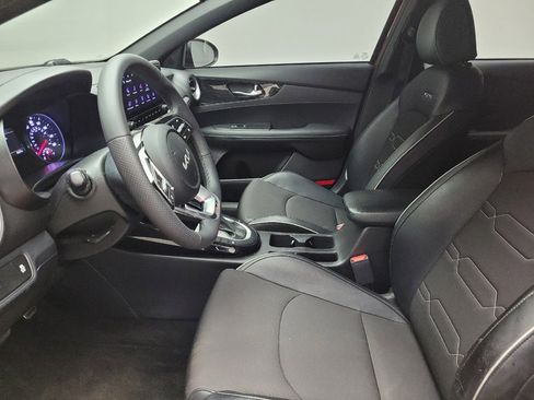 Used 2023 Kia Forte GT-Line w/ GT-Line Premium Package image 17