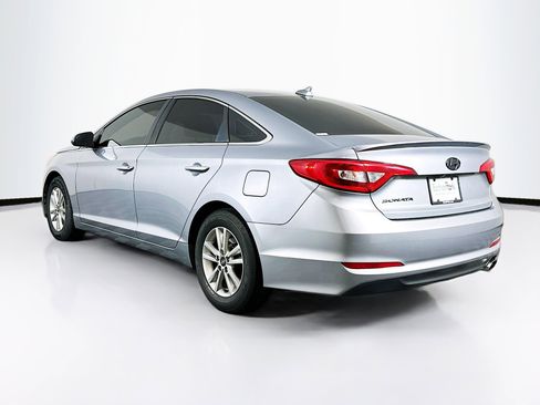 Used 2017 Hyundai Sonata SE w/ Cargo Package image 5