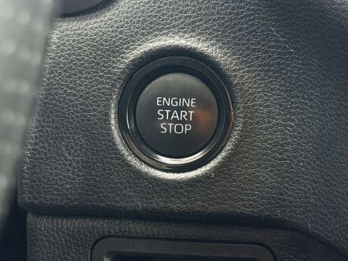 Used 2025 Toyota Tundra SR AWD/4WD image 21