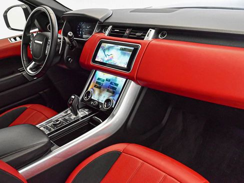 Used 2020 Land Rover Range Rover Sport HSE Dynamic image 43