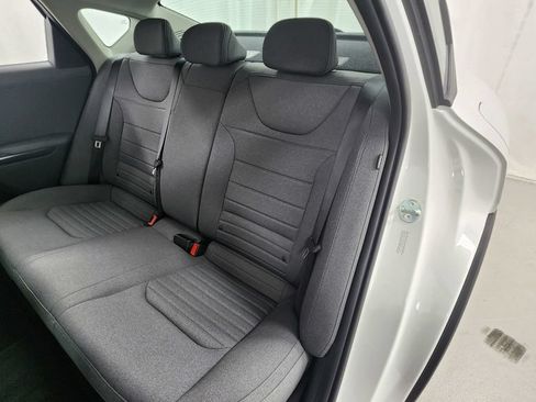 Used 2025 Kia K4 EX FWD image 12