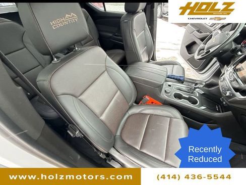 Used 2022 Chevrolet Traverse High Country w/ LPO, Floor Liner Package image 30
