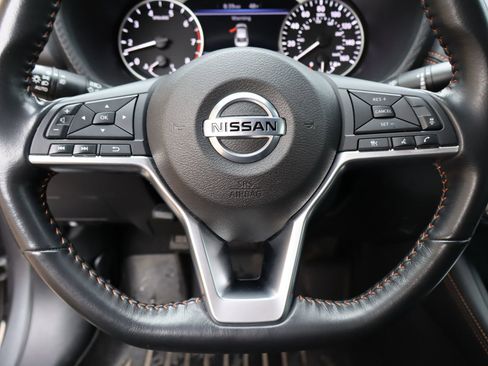 Used 2021 Nissan Sentra SR w/ Trunk Package image 11