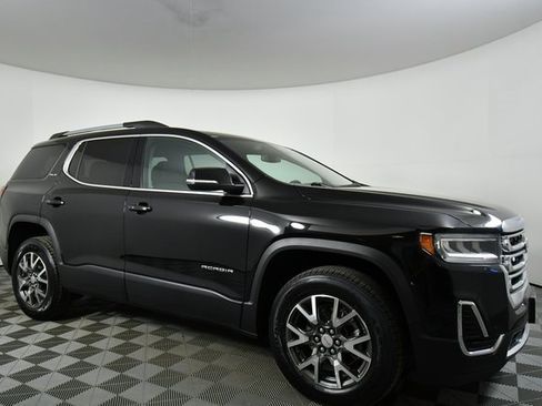 Used 2023 GMC Acadia SLE w/ Driver Convenience Package image 9