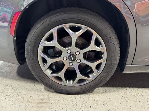 Used 2017 Chrysler 300 S w/ Safetytec Plus Group AWD/4WD image 26