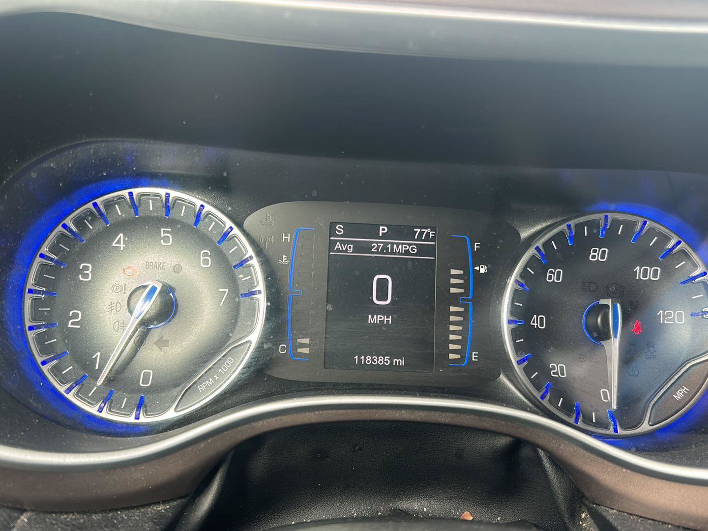 Used 2017 Chrysler Pacifica Touring FWD image 11
