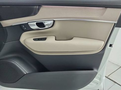 Certified 2026 Volvo XC90 B6 Plus w/ Protection Package Premier AWD/4WD image 40