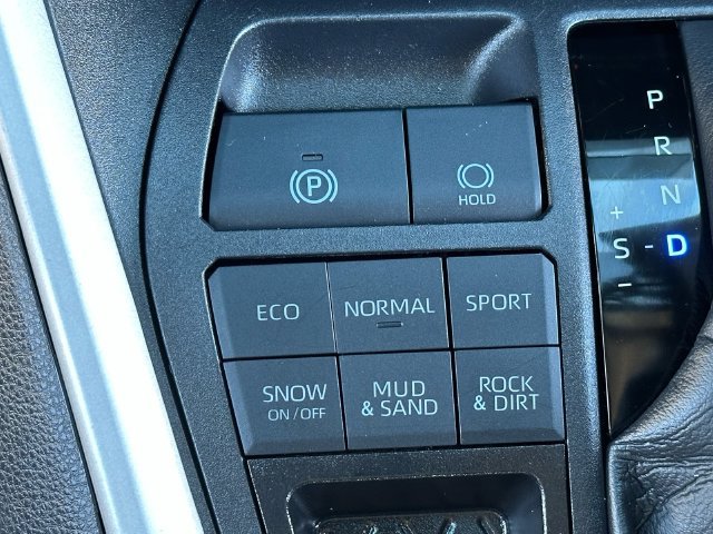 Certified 2025 Toyota RAV4 XLE AWD/4WD image 19