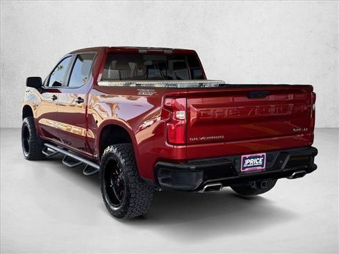 Used 2021 Chevrolet Silverado 1500 LT Trail Boss w/ Convenience Package II AWD/4WD image 3