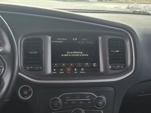 Used 2022 Dodge Charger SXT w/ Blacktop Package image 21