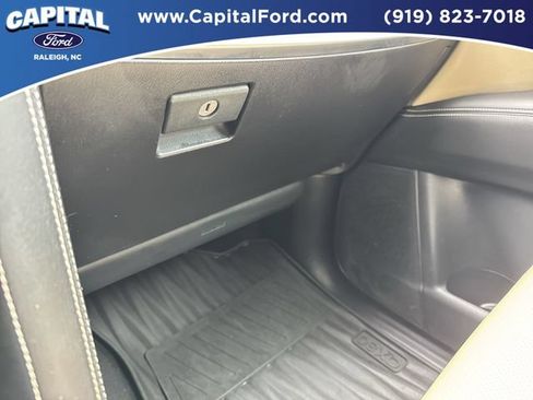 Used 2023 INFINITI QX80 Premium Select w/ All-Season Package AWD/4WD image 28