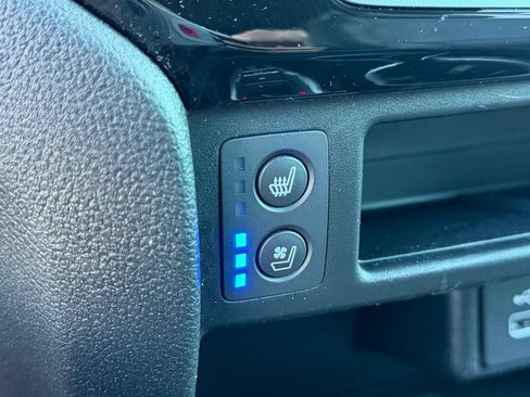 Used 2024 Honda Passport Black Edition image 32