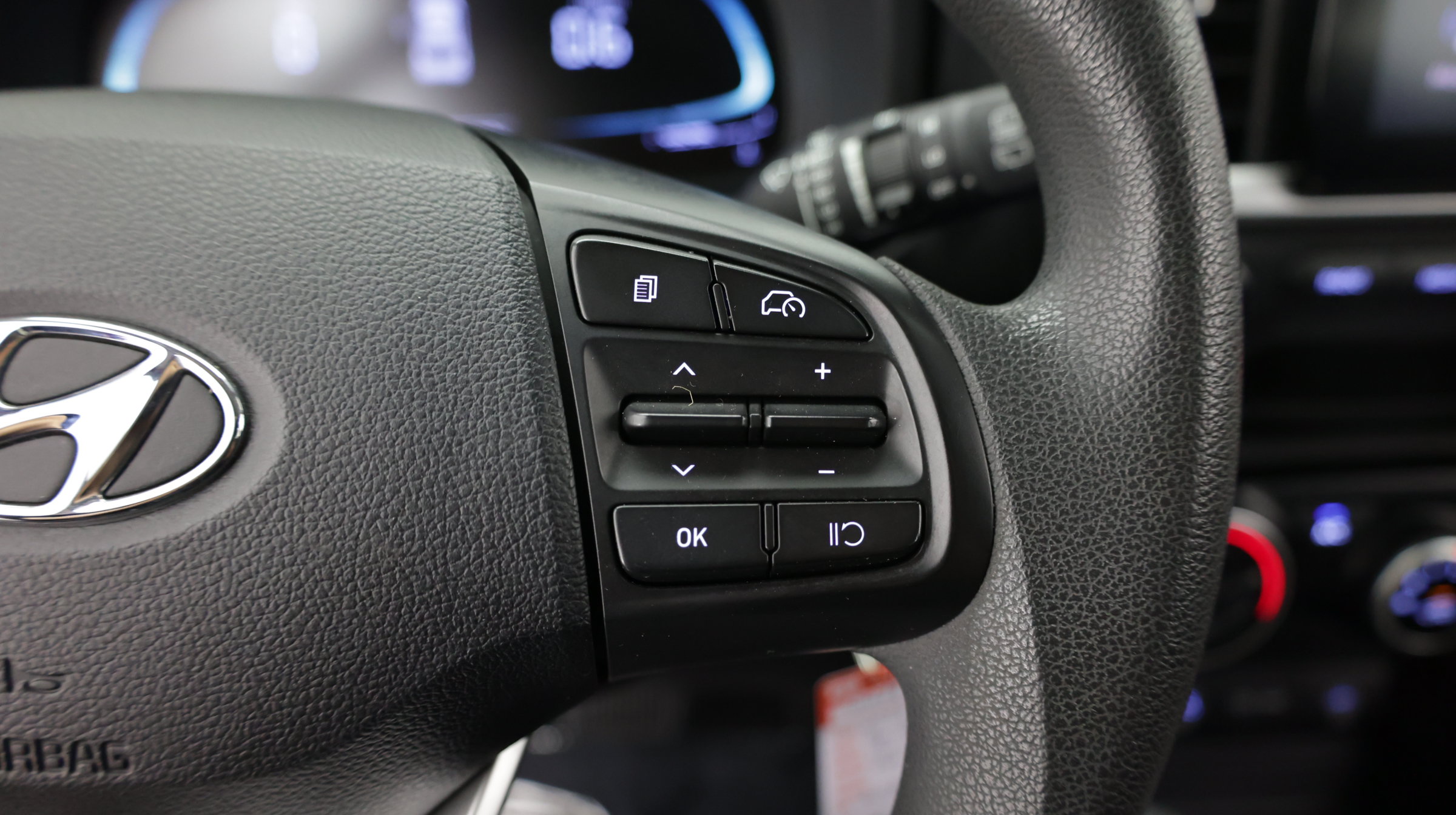 Used 2023 Hyundai Venue SE FWD image 21