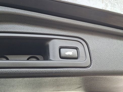 Used 2016 Honda Pilot Elite image 31